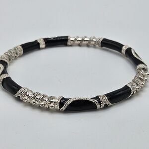 VINTAGE Black Enamel Silver Tone Swirl Detail Metal Bangle Bracelet